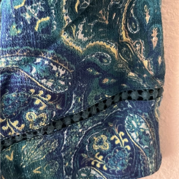 Ladies Tunic - Picture 2 of 5